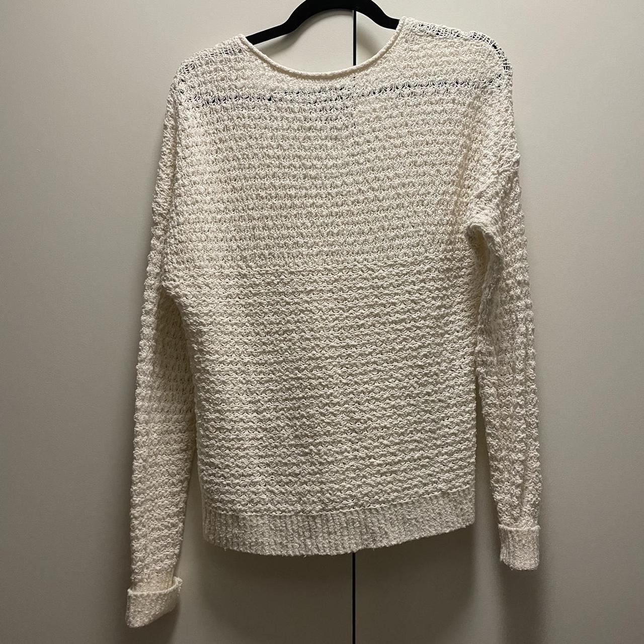 super cute white abercrombie and fitch knit sweater.... - Depop