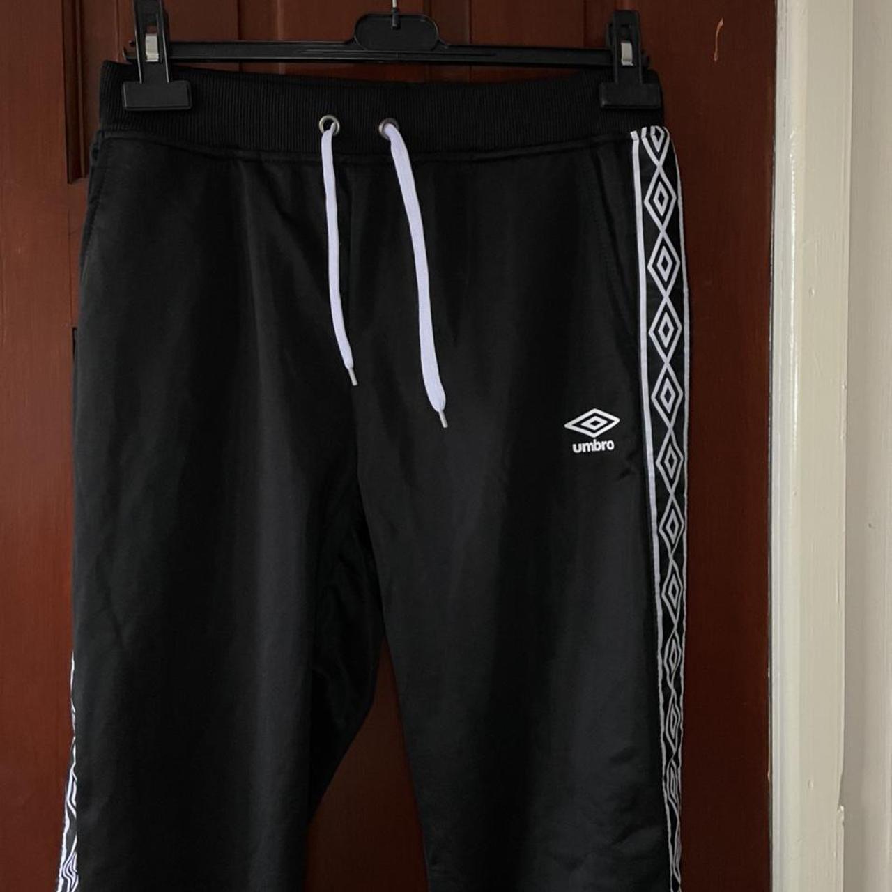 Umbro Women's Joggerstracksuits Depop