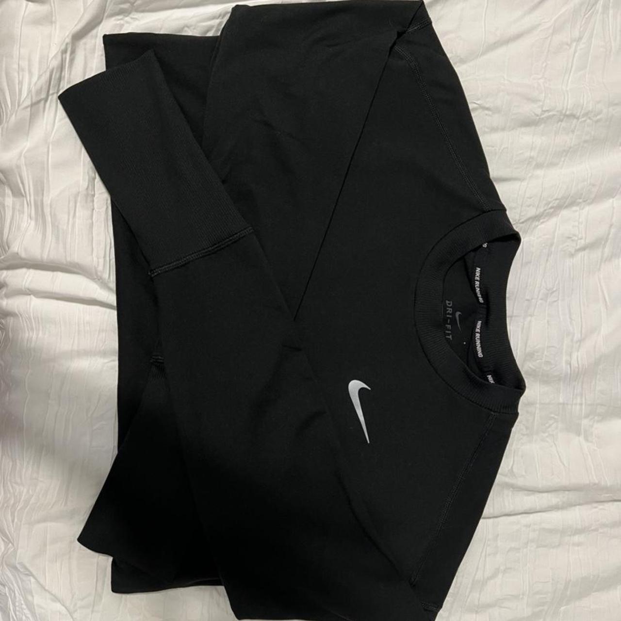 womens nike black top