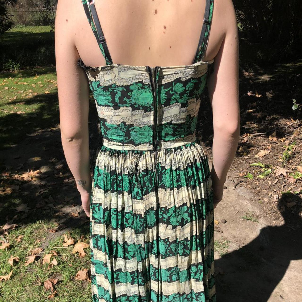 gorgeous-handmade-1950-s-dress-lined-skirt-depop