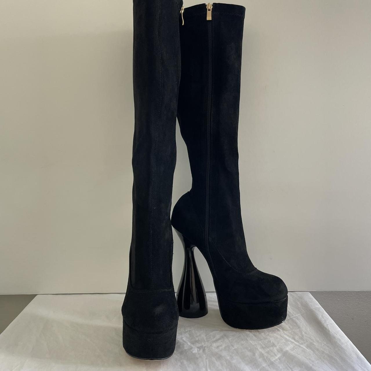 Knee high mega platform boots Only selling cause... Depop
