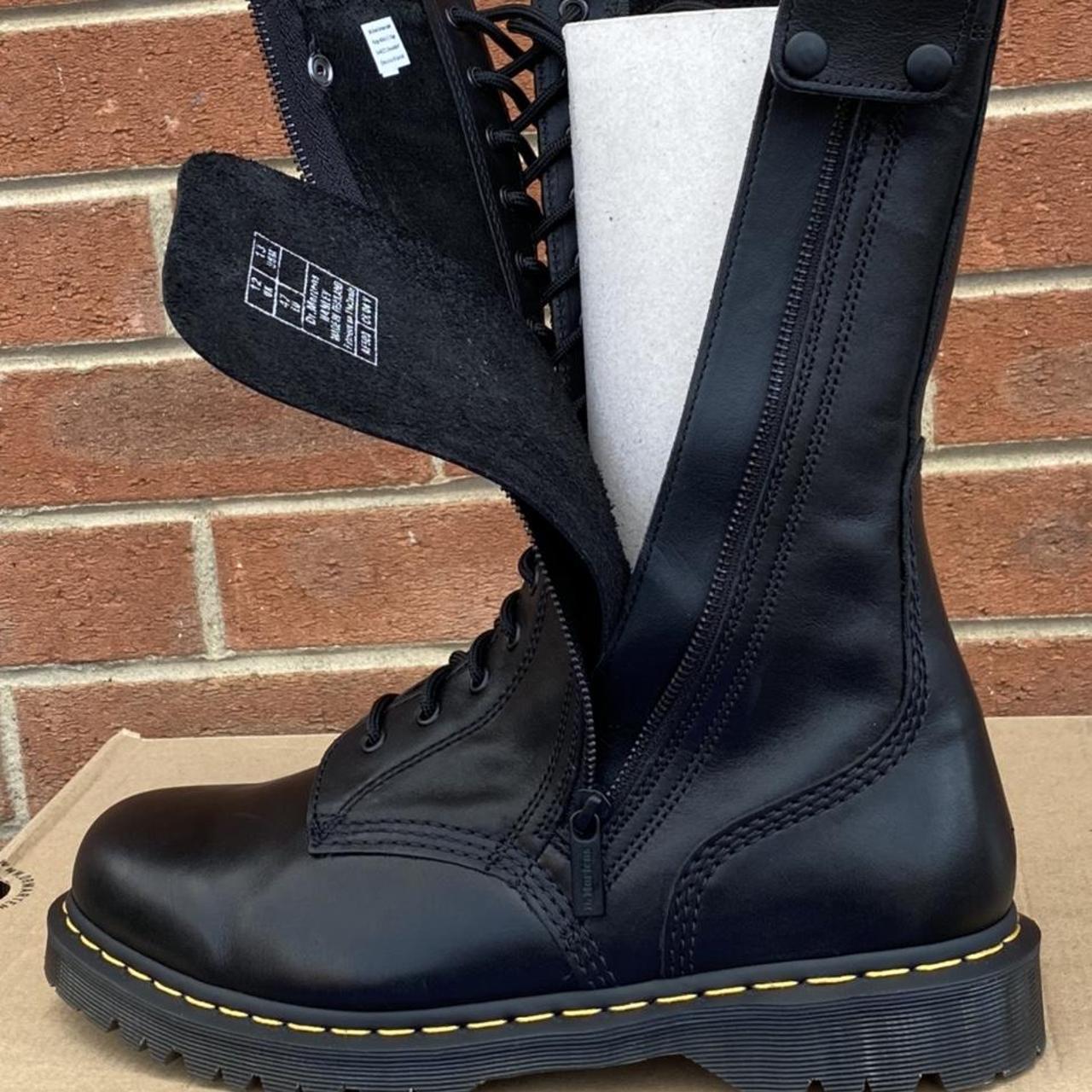 hanley dr martens