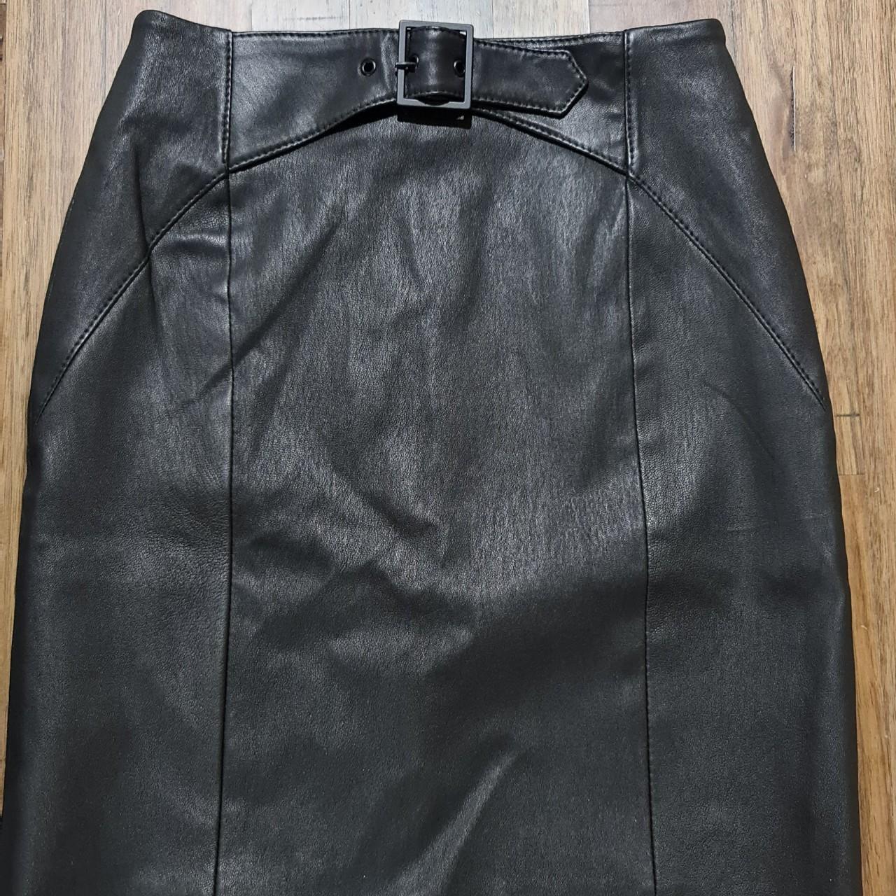 KOOKAÏ Women's Skirt Depop