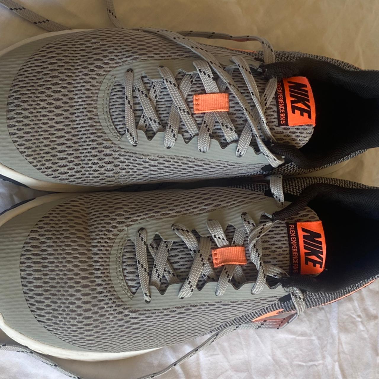 mens grey nike running trainers