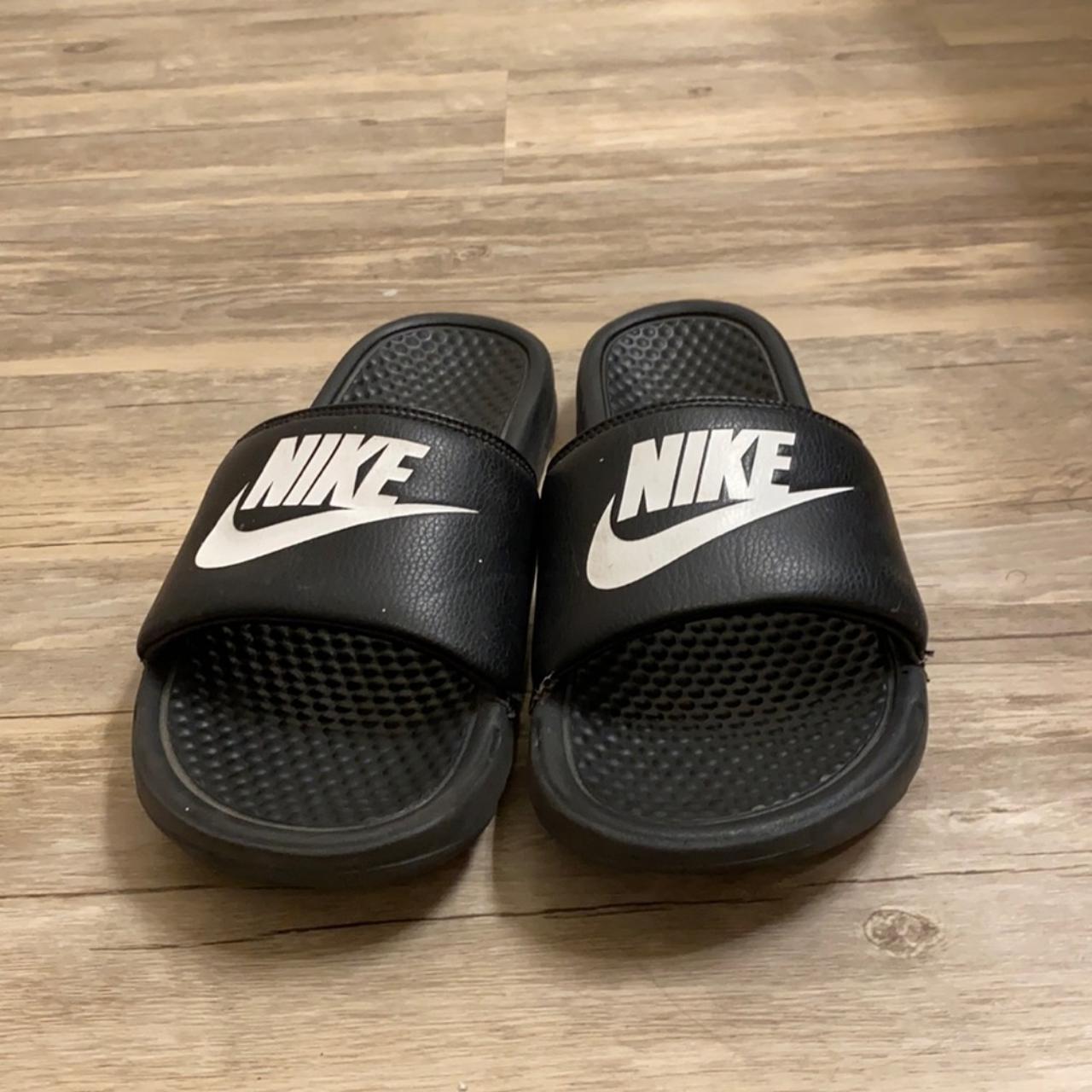 Nike slides size 4 hot sale