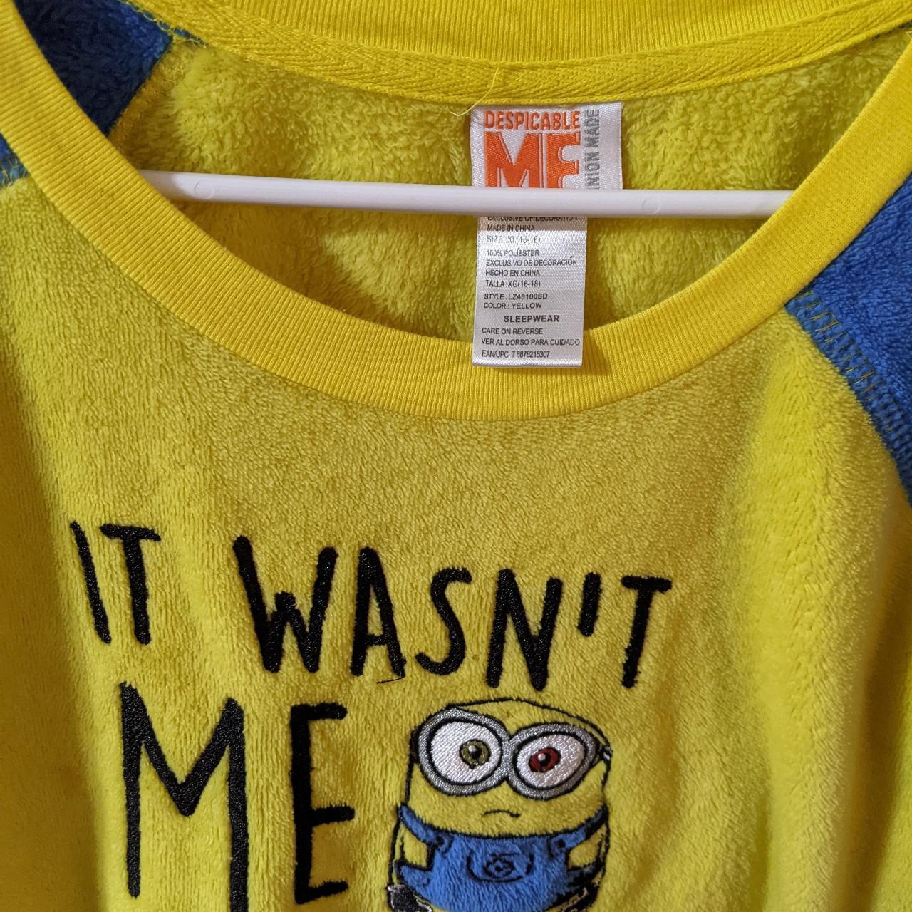 Minion sweater hotsell