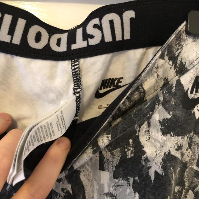 Nike “Just Do It” leggings size XS. Never worn - Depop