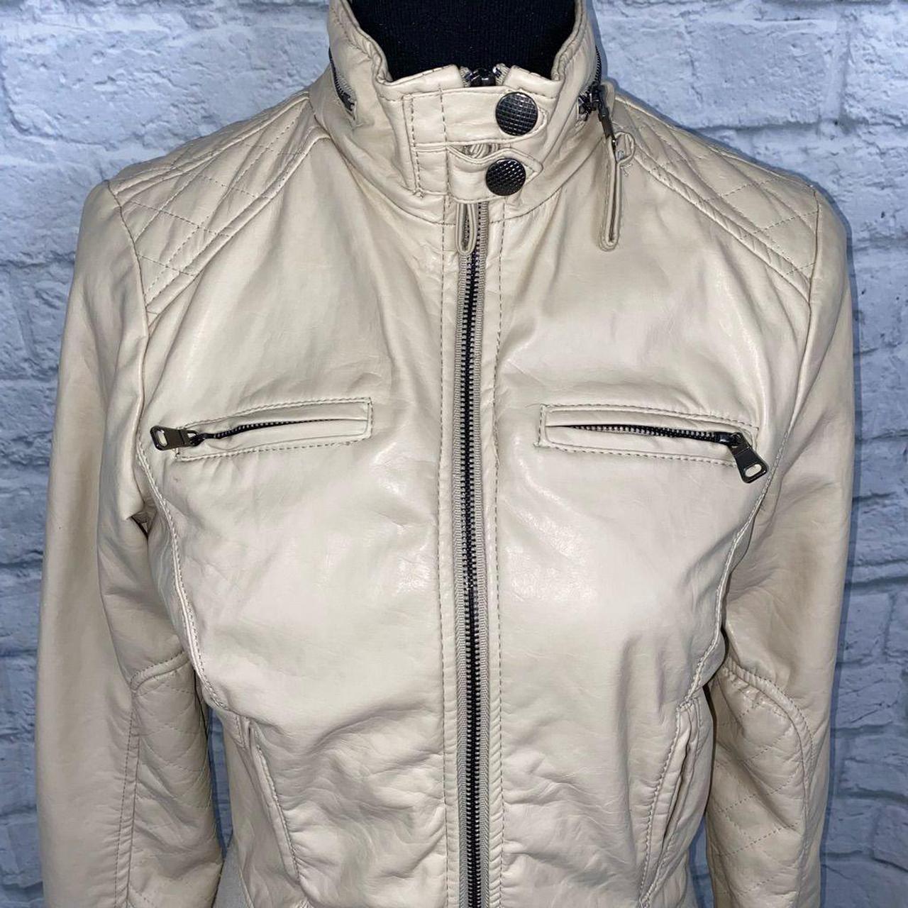 Women's Cream Jacket | Depop