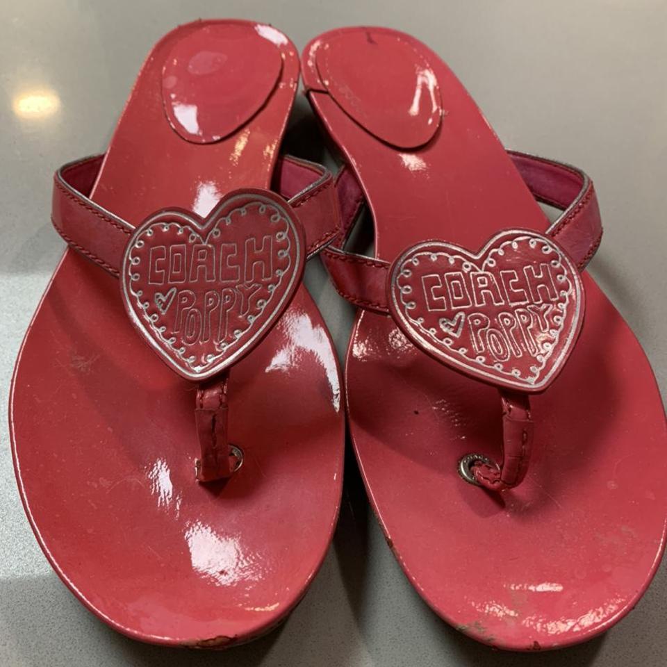 coach poppy flip flops