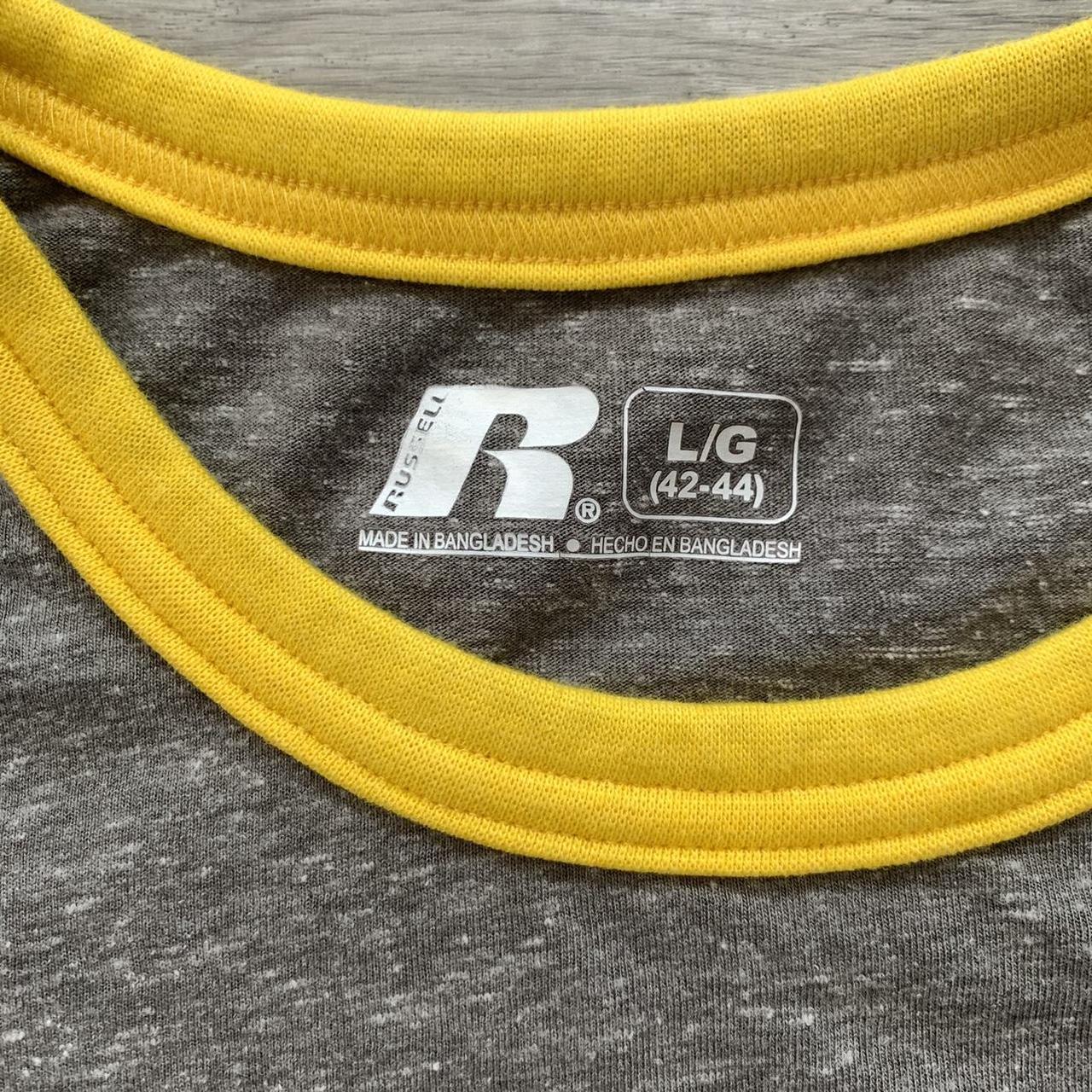 Russell Athletic Men's Grey and Yellow T-shirt (4)