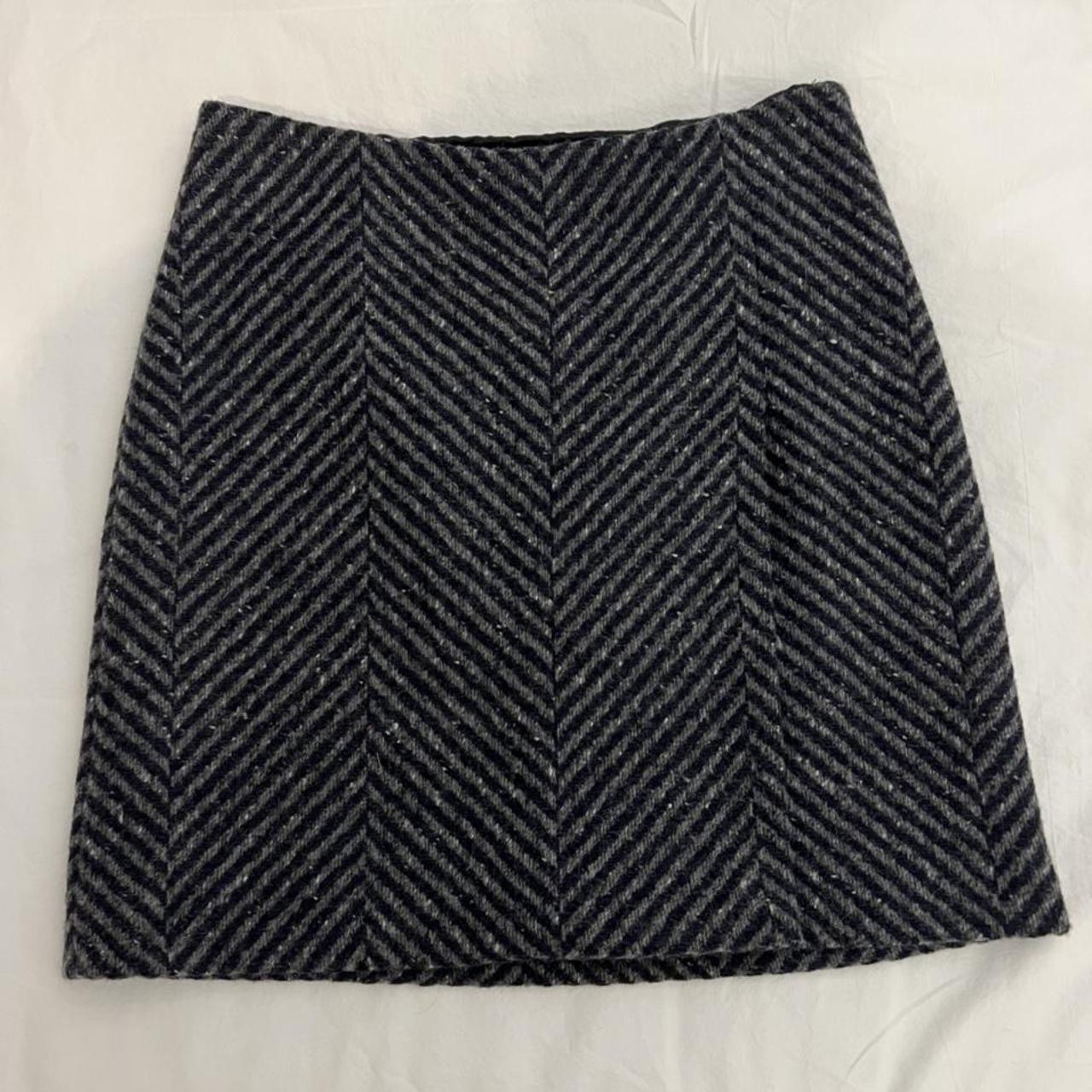 Jigsaw Women's Grey Skirt | Depop