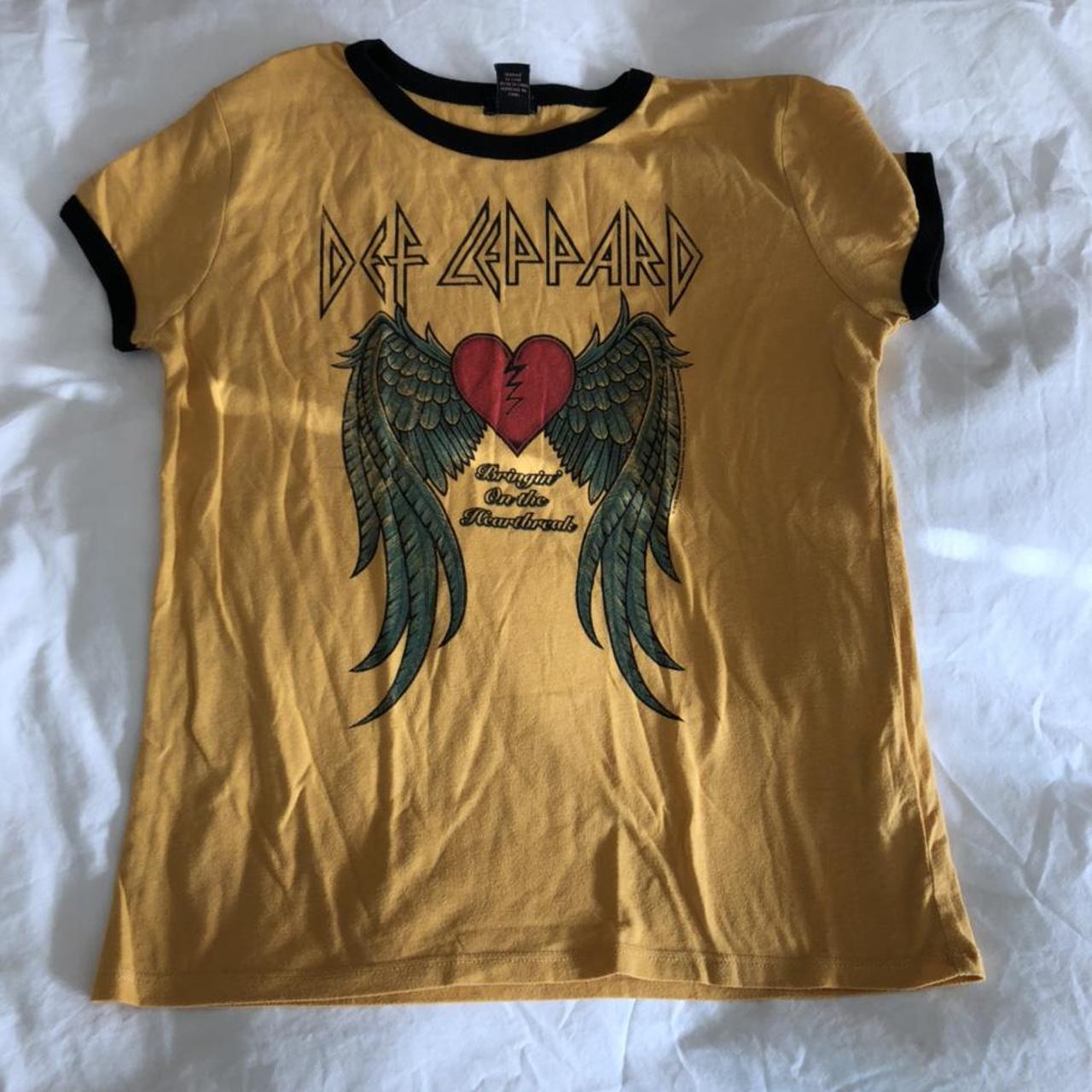 Grunge Yellow Baby Tee Forever 21 #grunge #babytee... - Depop