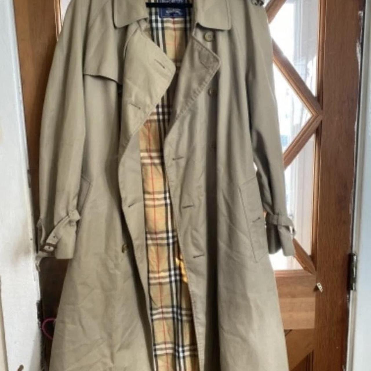 tan burberry trench coat