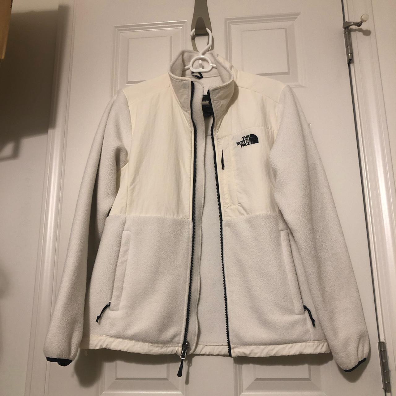 Vintage white North Face jacket. In excellent... - Depop