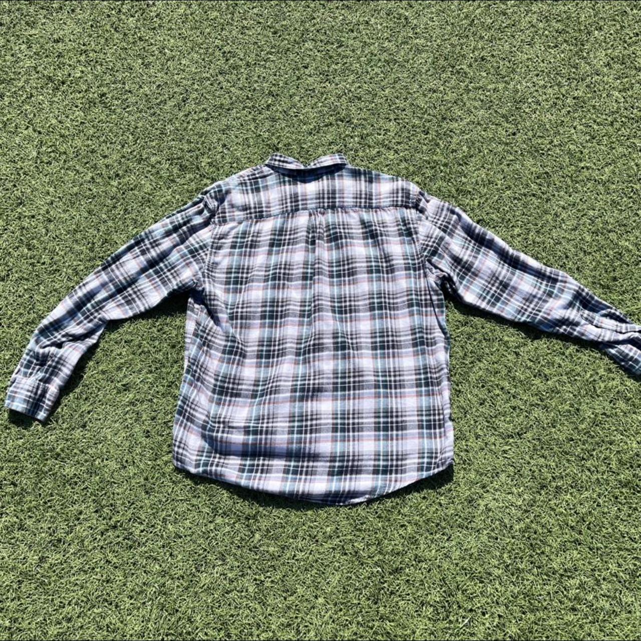 Product Image 3 - G.H. Bass - Flannel 👕

Size