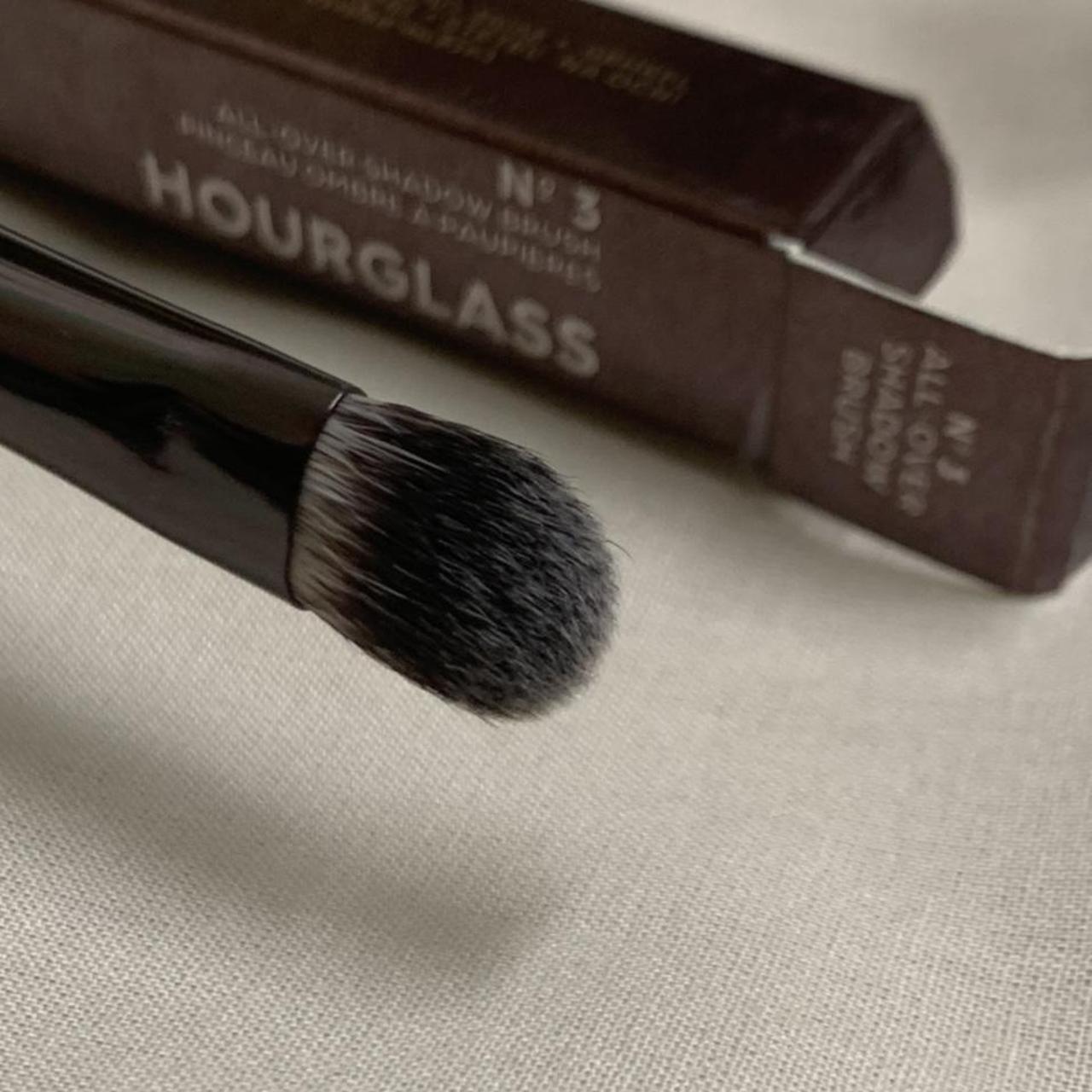 HOURGLASS All Over Shadow Brush Nº 3 Hourglass... Depop