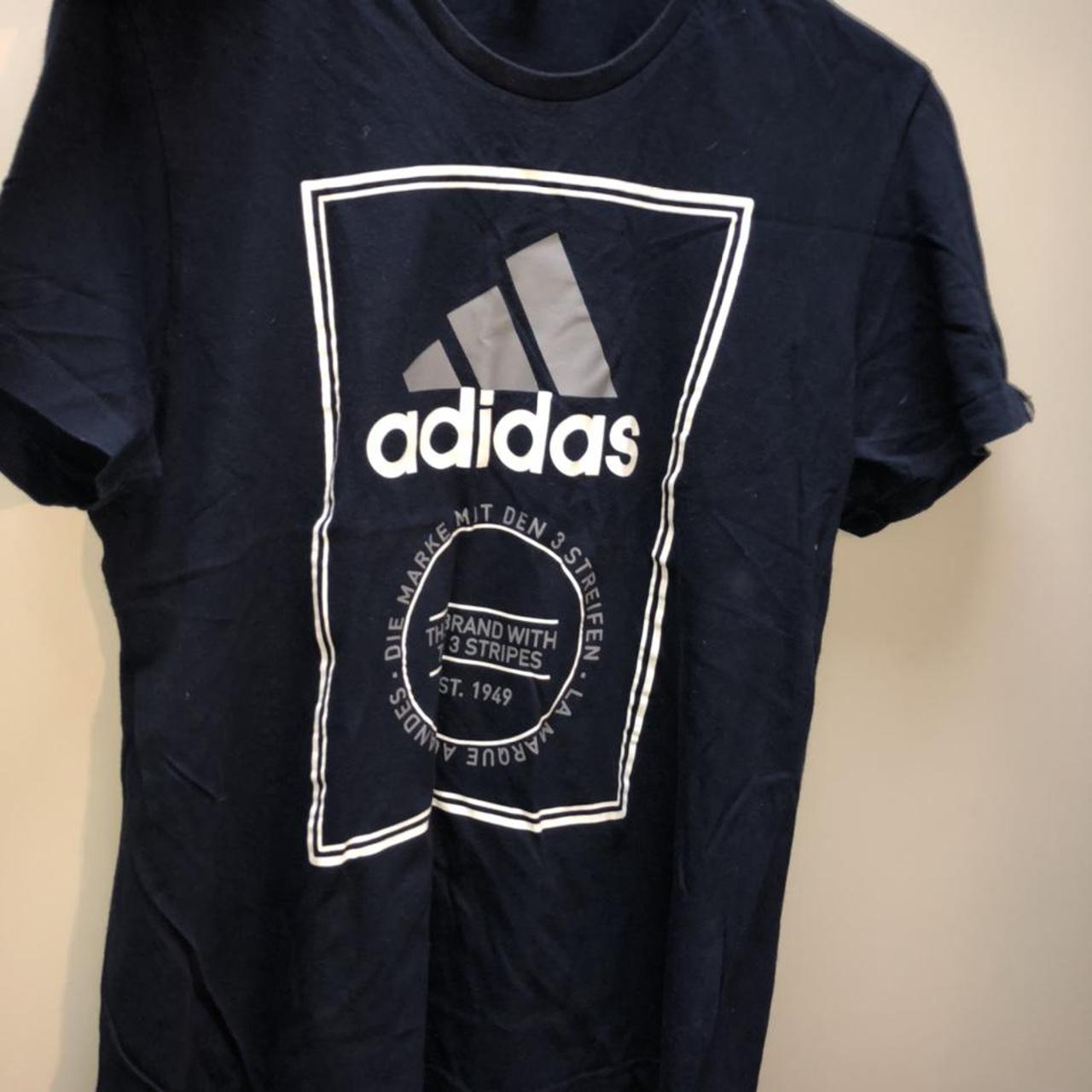 Adidas T-shirt Size M Logo is NOT cracked Very... - Depop
