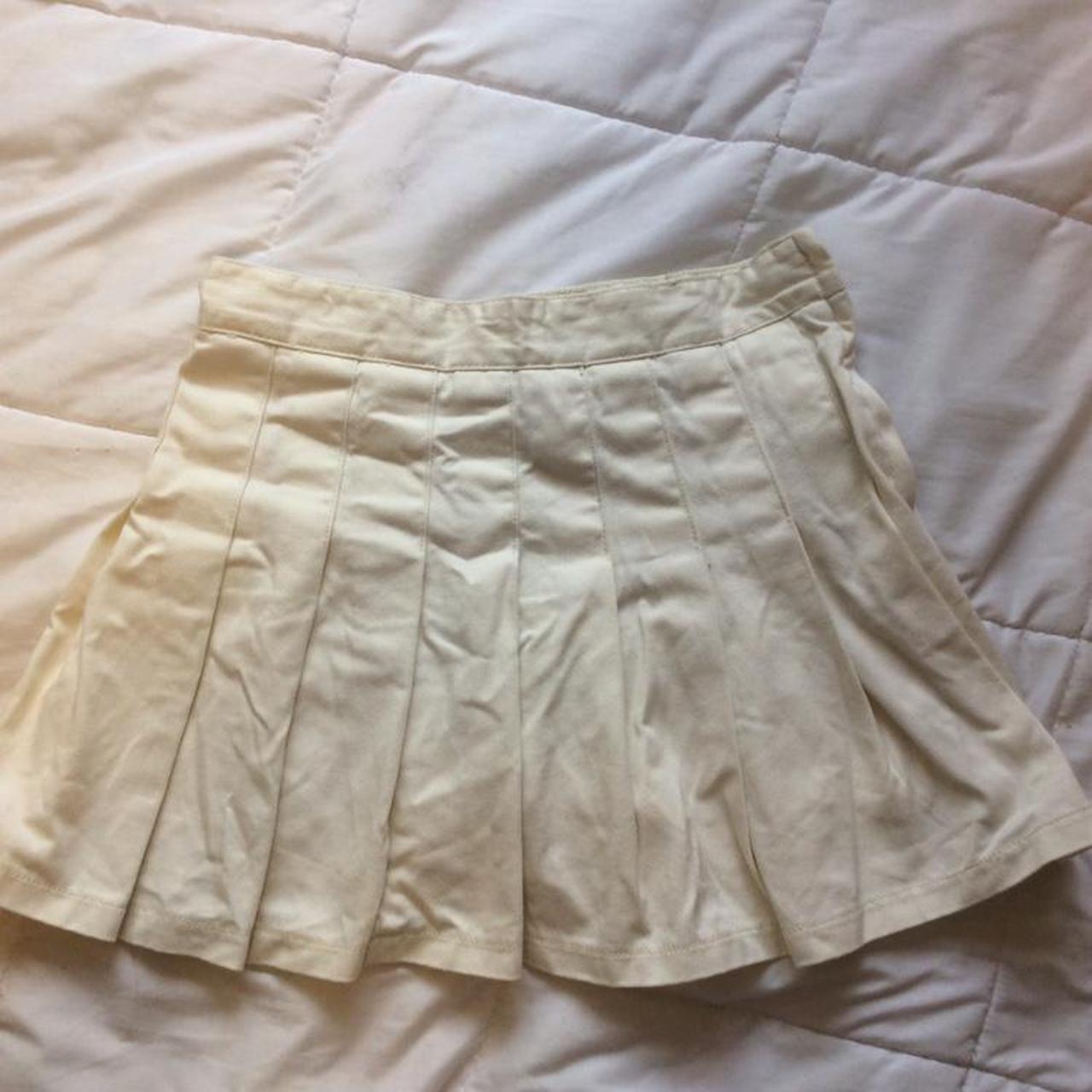 brandy melville white dana tennis skirt 🕊☁️ good... Depop