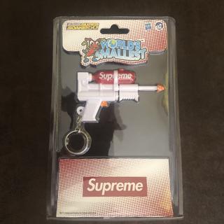 Supreme super soaker 50 water blaster keychain white - Depop