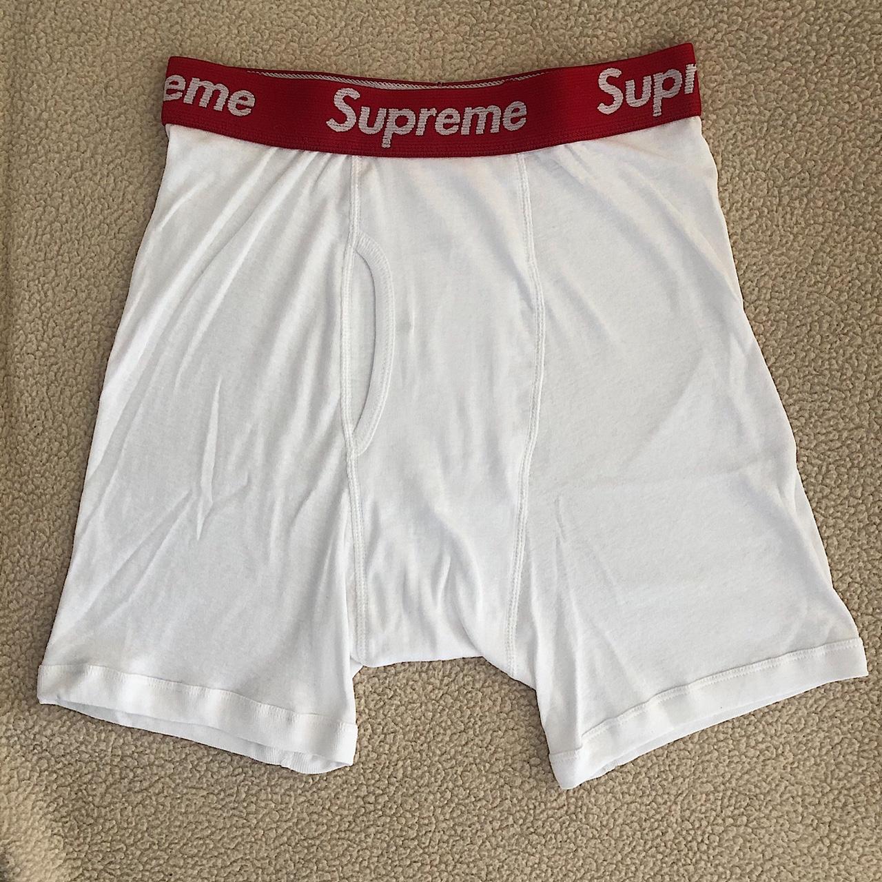 Supreme hanes Boxer briefs 🩲 black / white Venduto | Depop