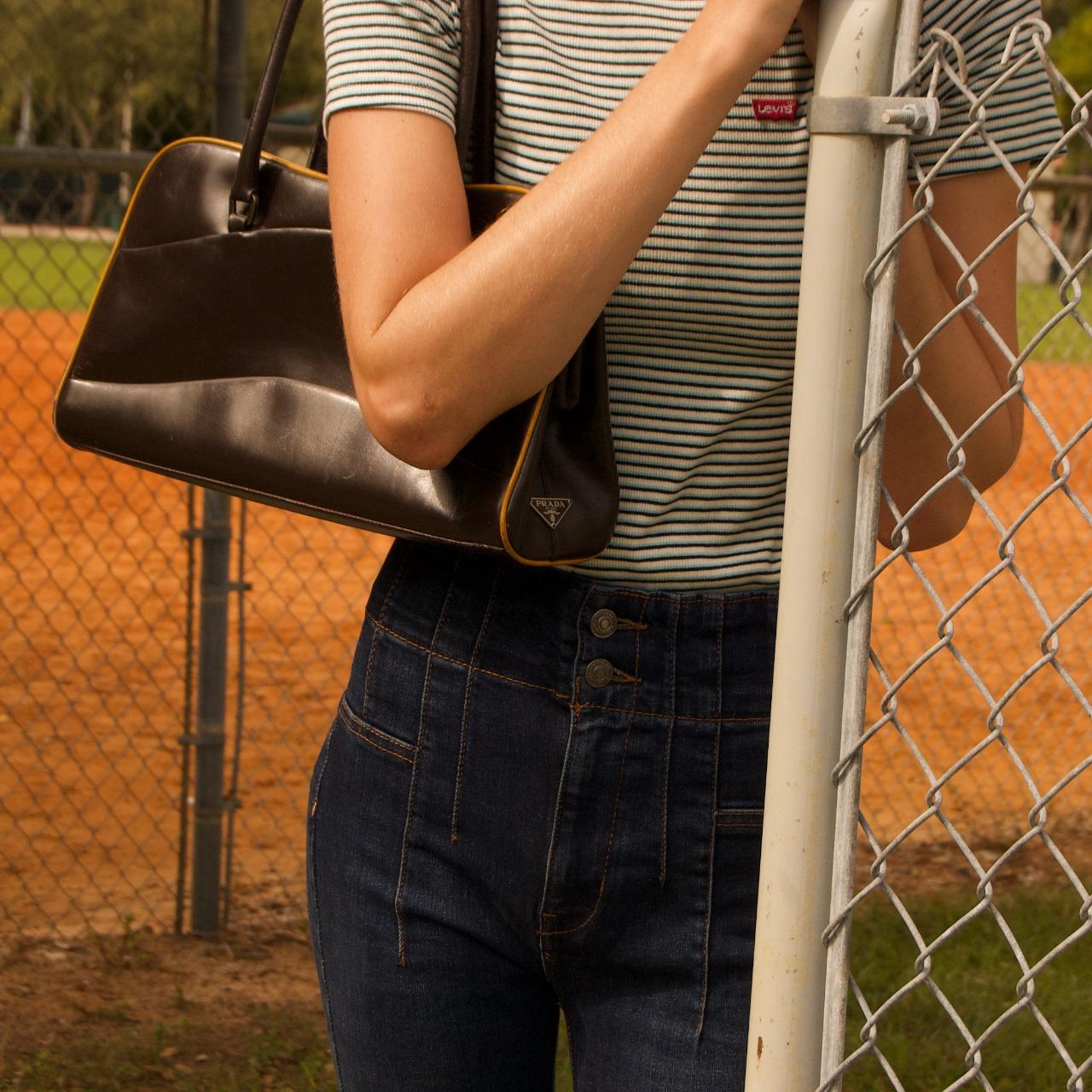 Prada Kisslock Shoulder Bag in Brown Leather with | Depop