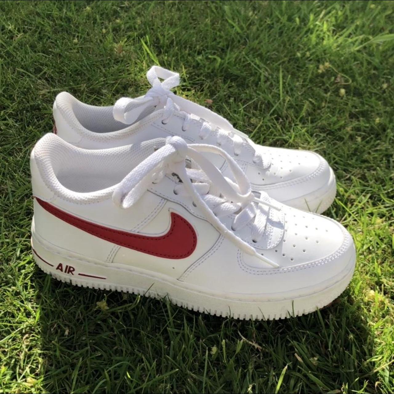 Old school 2024 white nikes