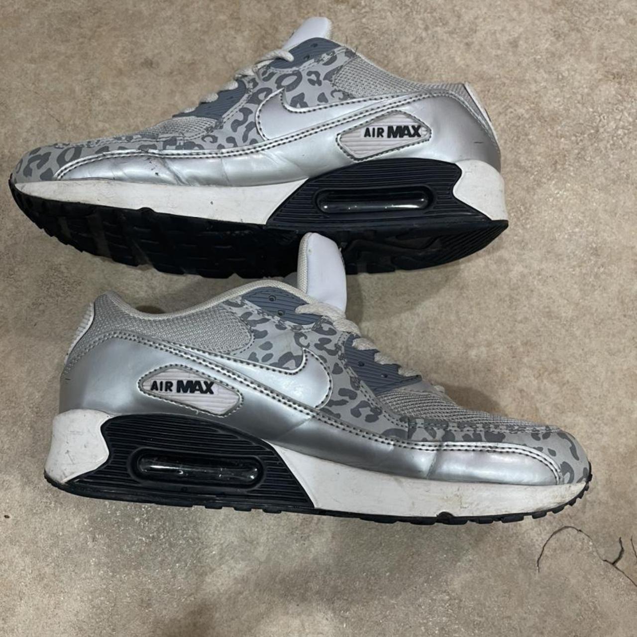 grey leopard print nike air max