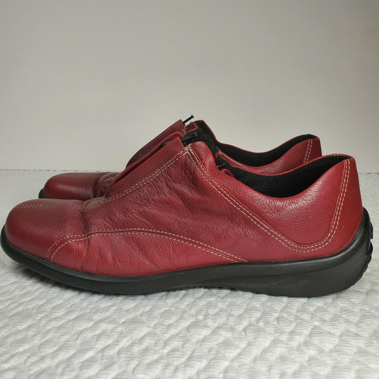 Ecco Barn Red Flat Zip Up Leather Shoes Size 7 Ecco