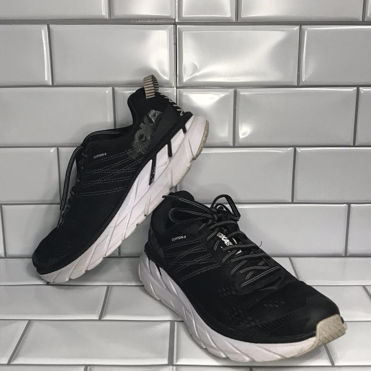 hoka one one clifton 6 black white