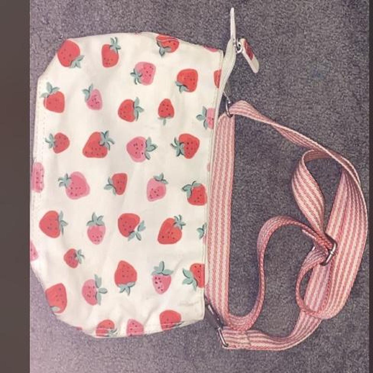 Cath Kidston Women's White and Red Bag | Depop