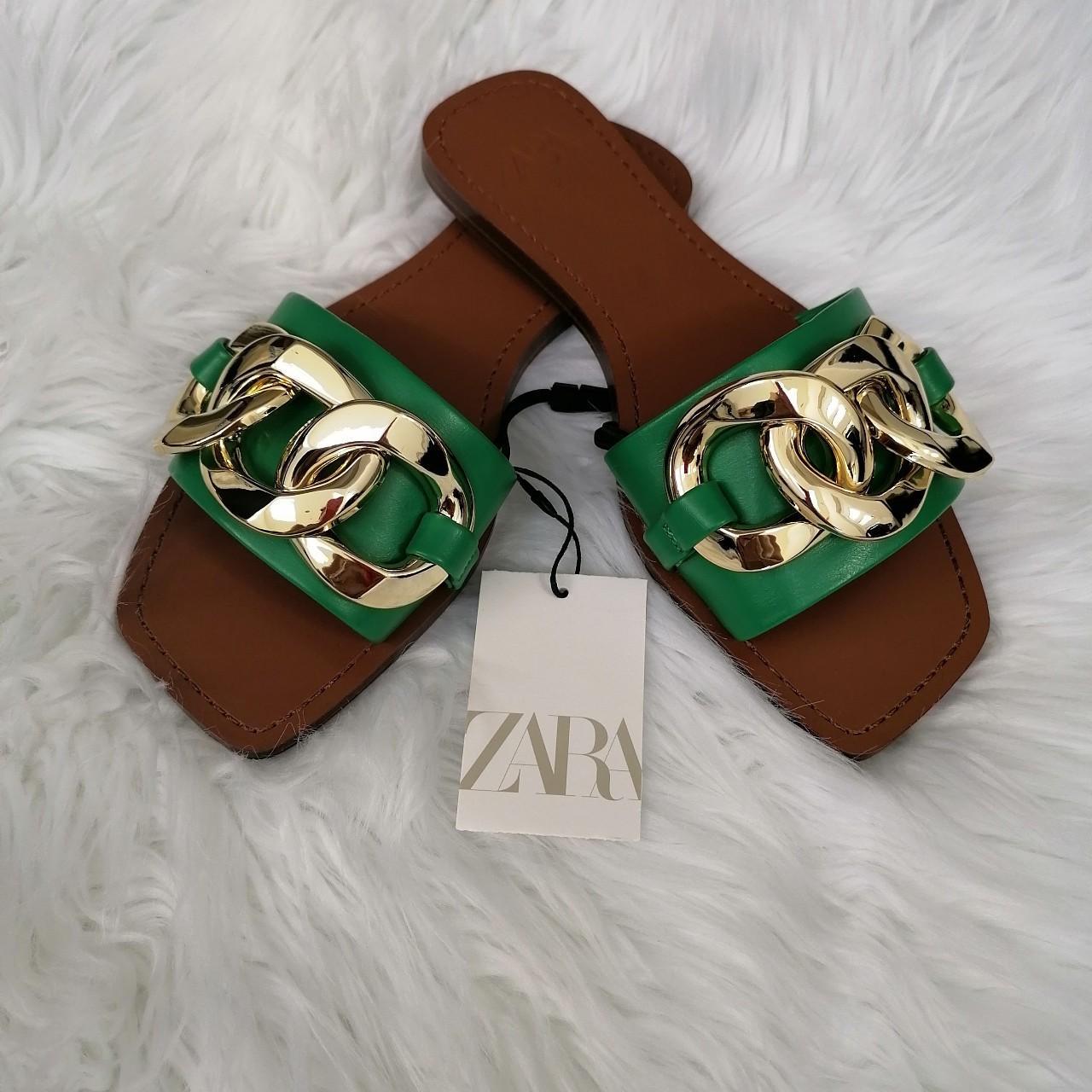 Zara store slides uk