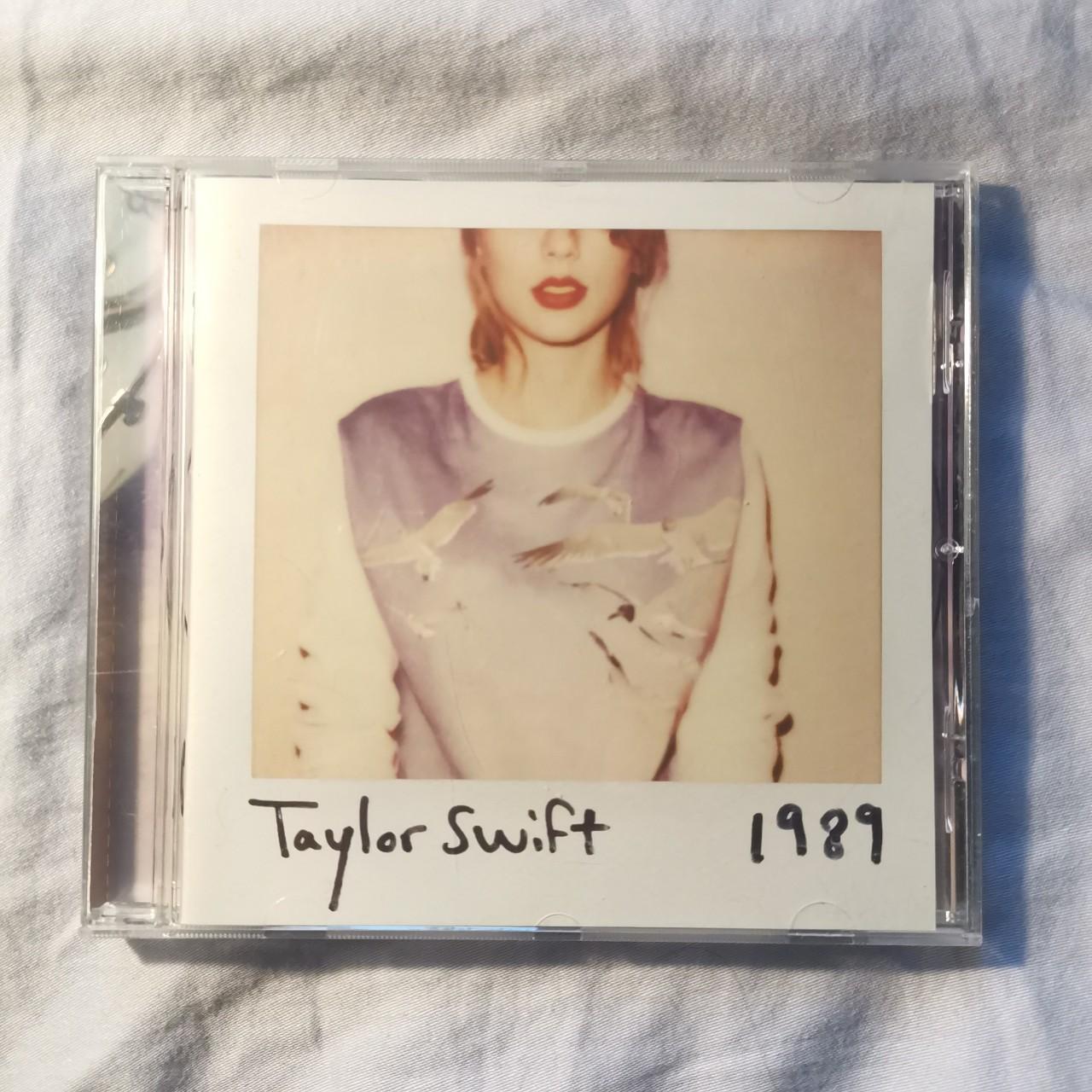 Taylor Swift album 1989 CD used in good condition - Depop