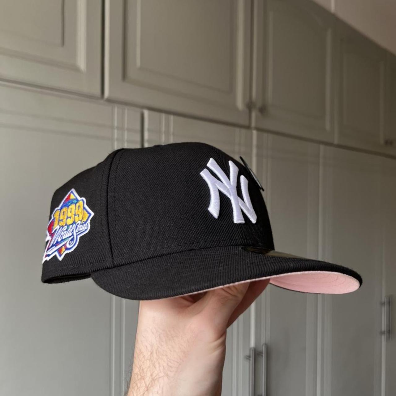 Yankees Fitted Hat 7 5/8 - Depop