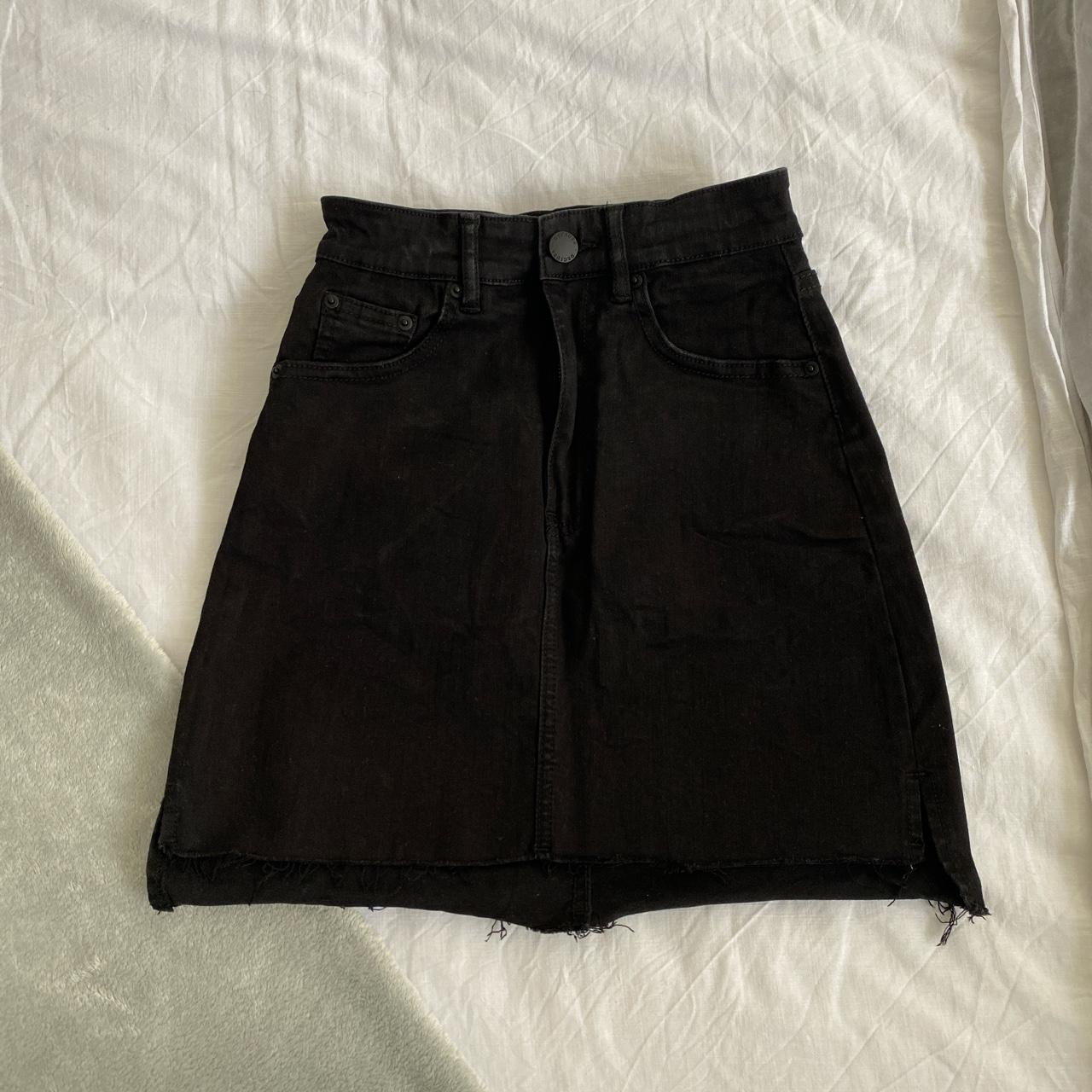 Black denim skirt Bought from decjuba SIZE 6 RRP... - Depop