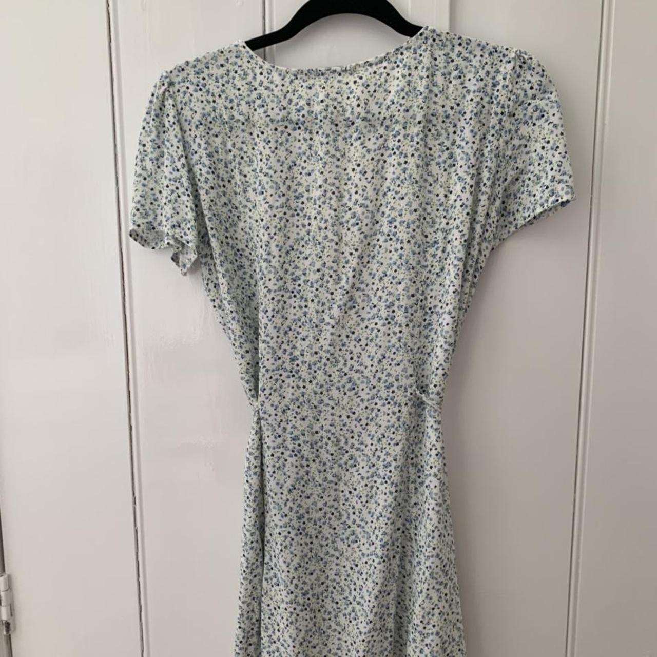 Brandy Melville blue ditsy floral dress 🦋 Details:... - Depop