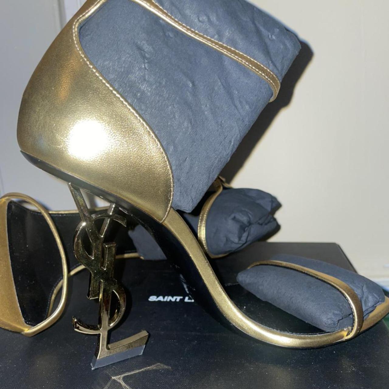 saint laurent signature court