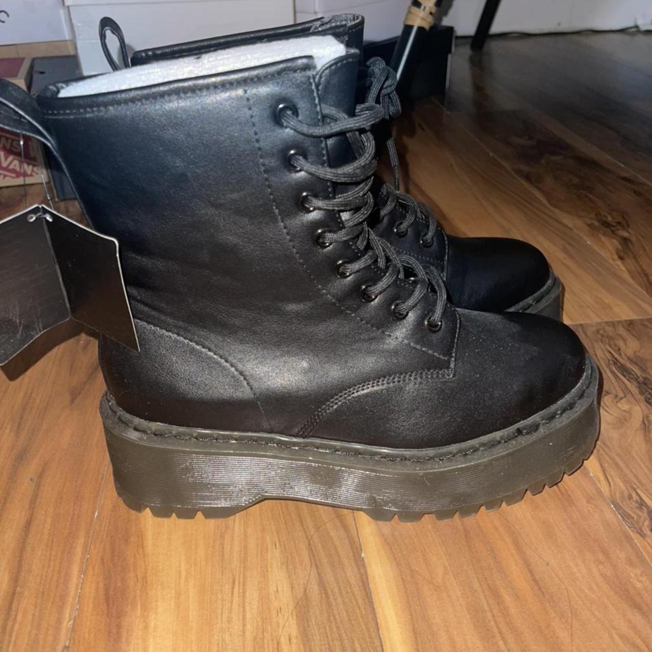 Forever 21 Black platform Boots size 7.5 Woman’s. ... - Depop