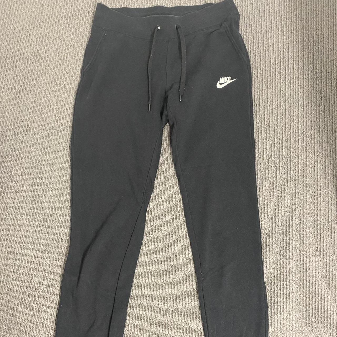 Nike Women's Black Joggers-tracksuits | Depop