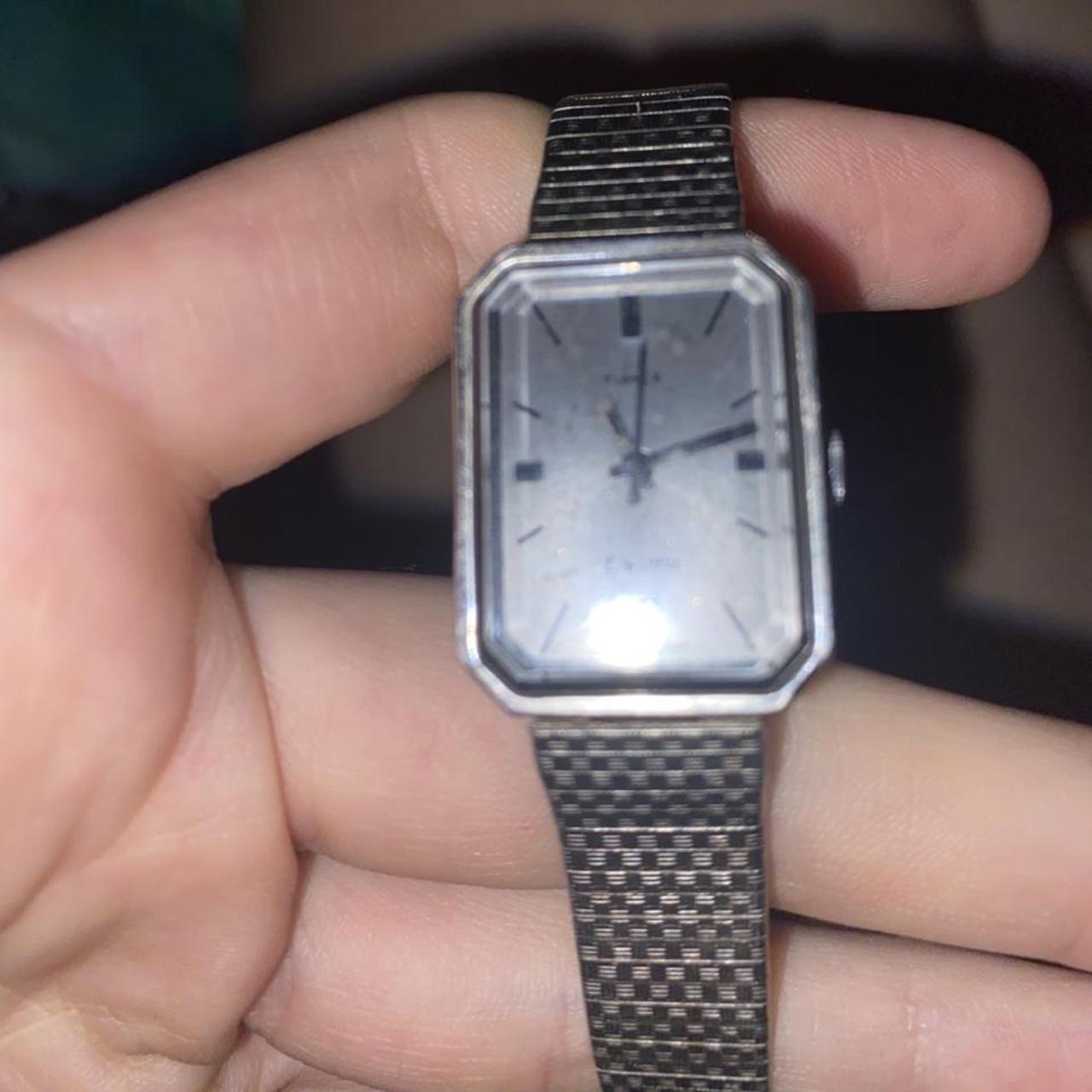 Timex Silver and Grey (2)