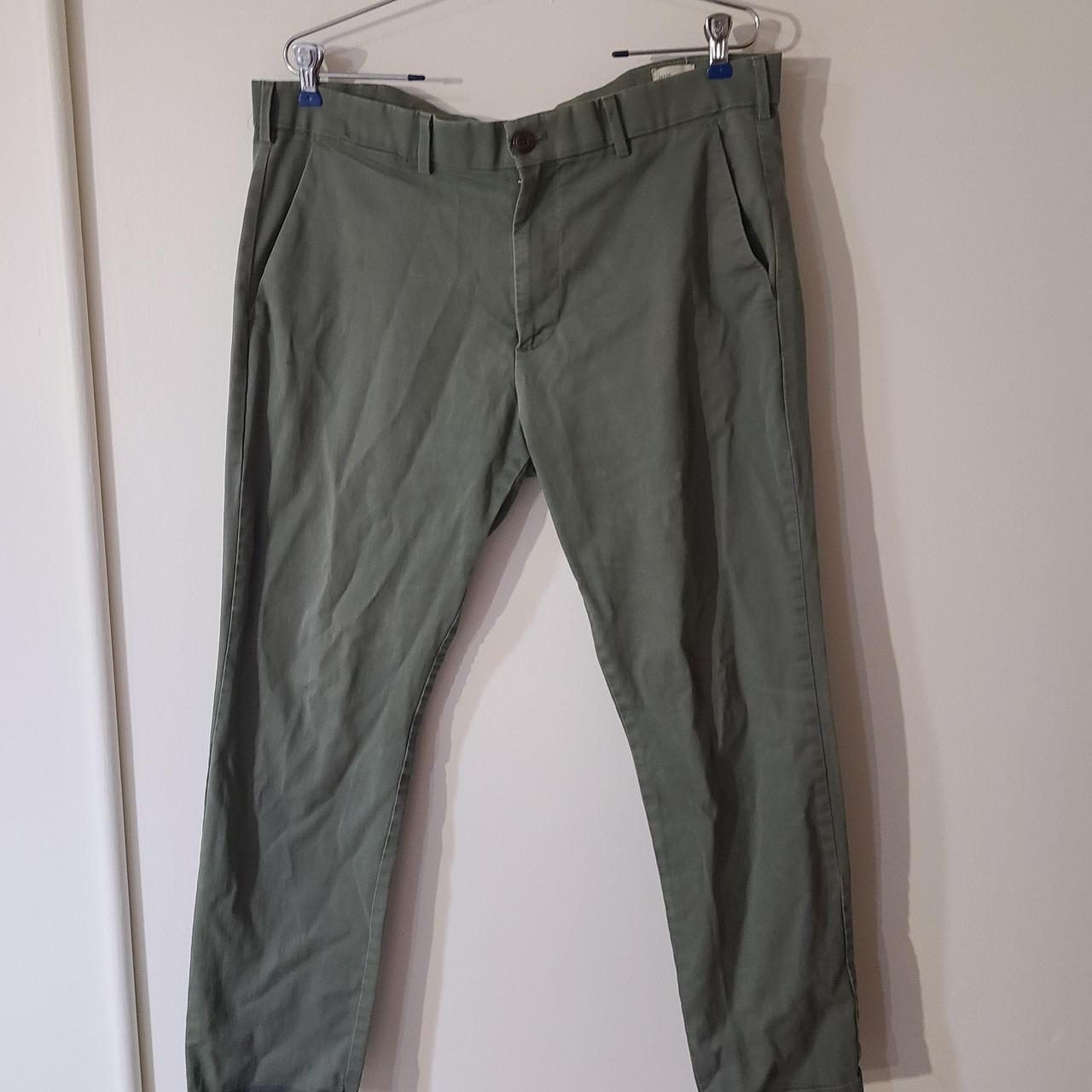 Gap Men's Green Trousers | Depop