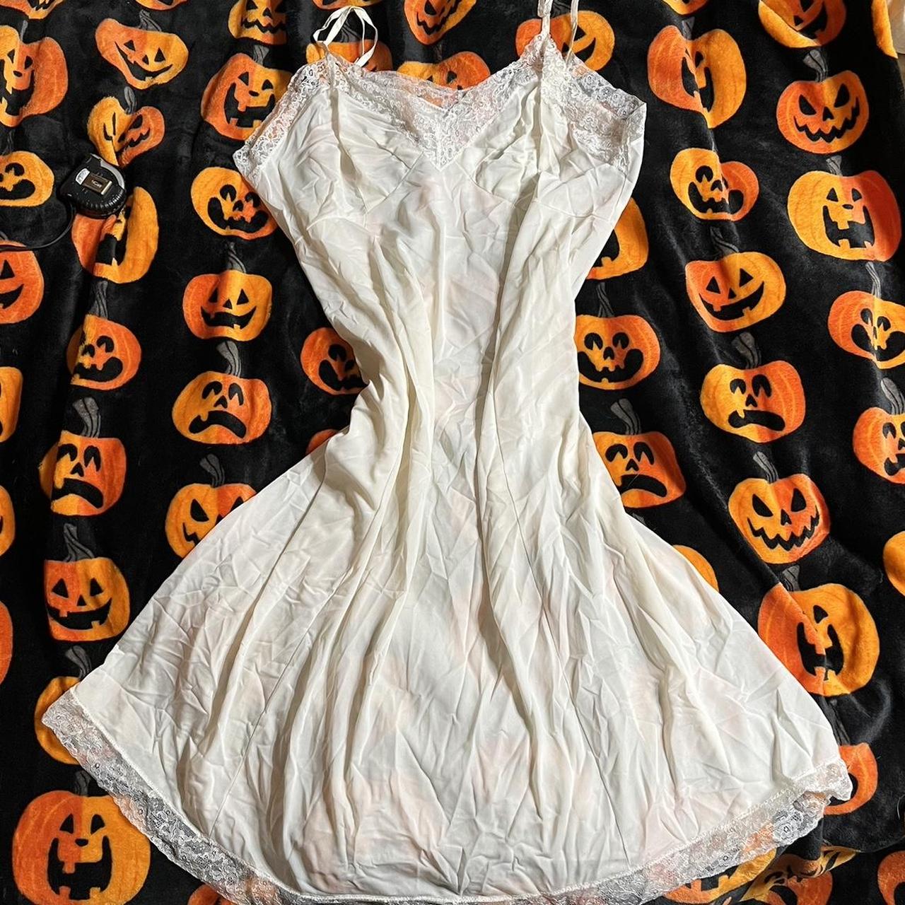 BEAUTIFUL WHITE LACE SLIP DRESS☁️ size: fits like a... - Depop