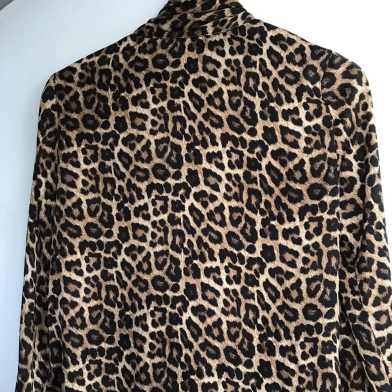 MICHAEL KORS LEOPARD PRINT TOP Size S £40 open to... - Depop