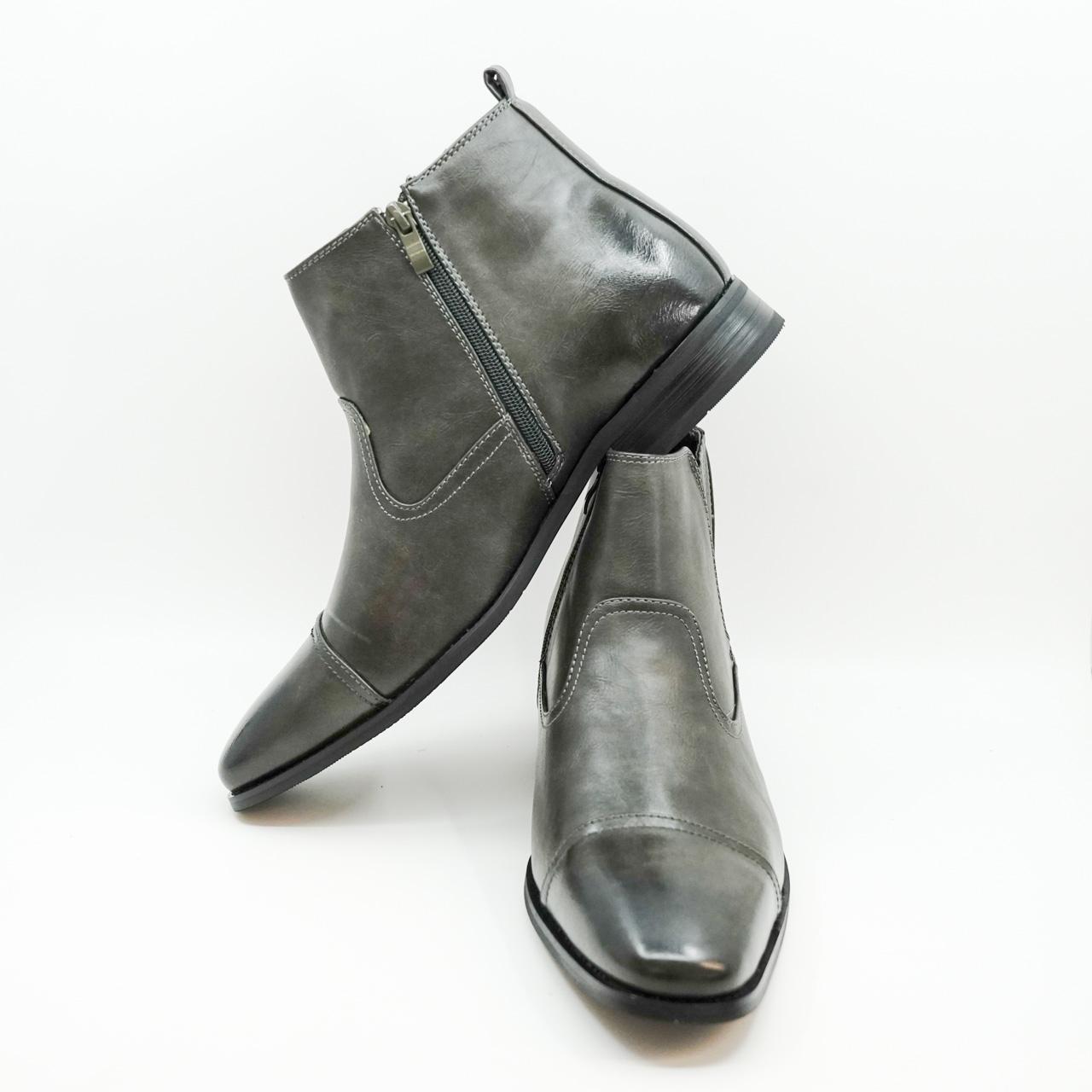 Vance Co. Alex Cap Toe Boots *new in original... Depop