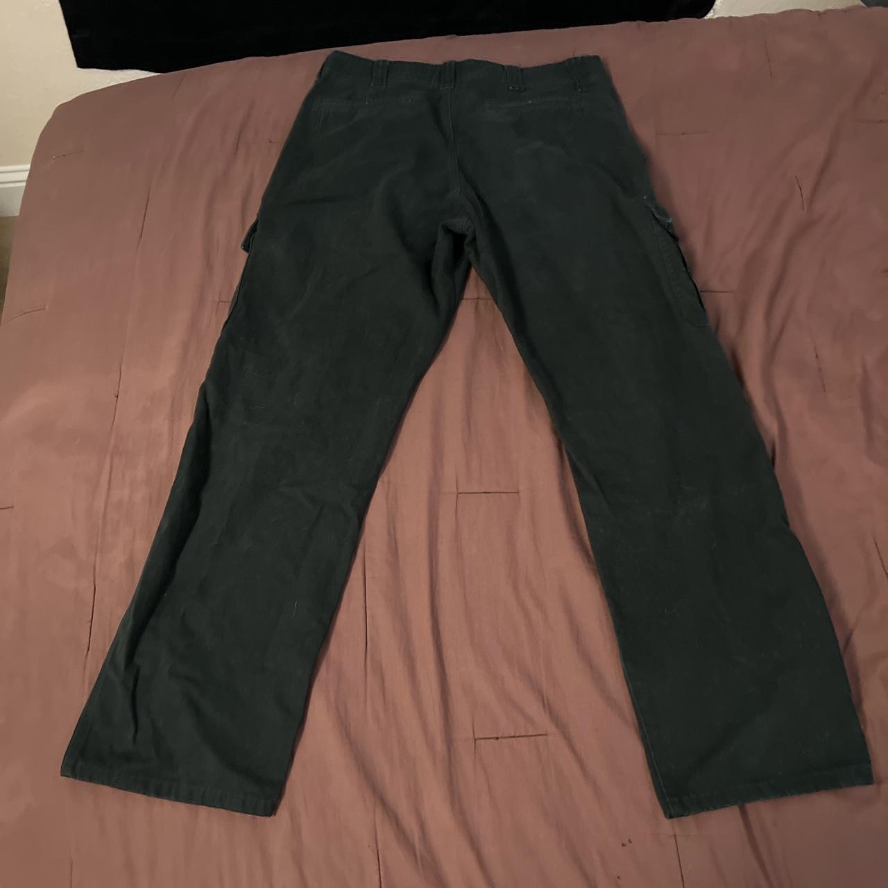 relaxed cargos