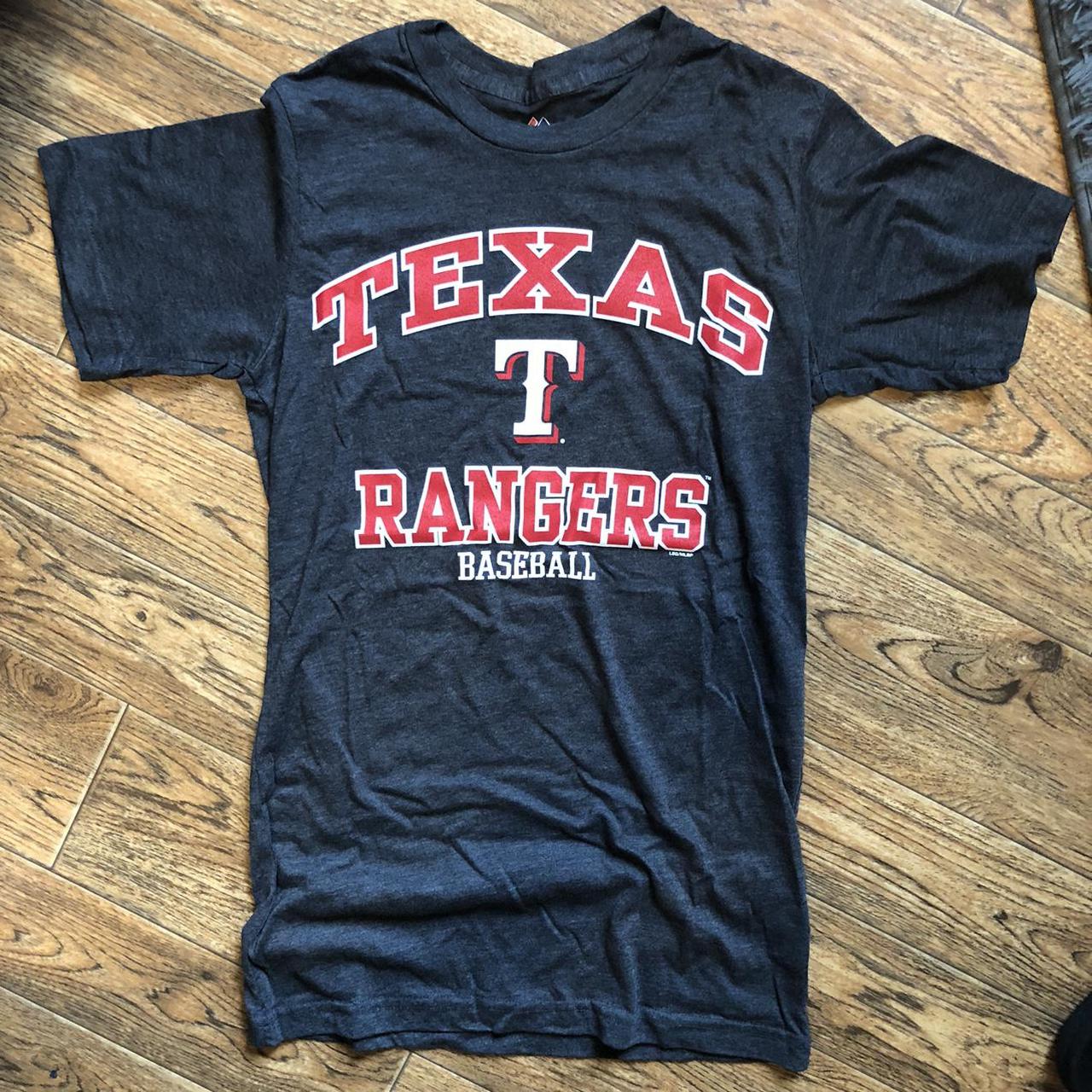 Classic Texas Rangers T-Shirt. Size Small. Dark Grey - Depop