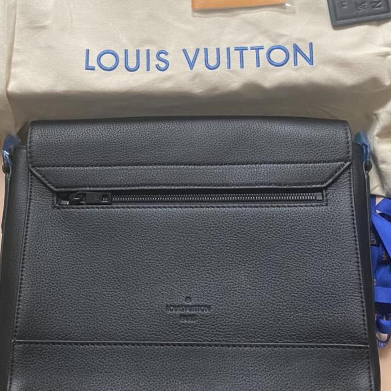 Louis Vuitton Men's New Aerogram Sling Bag - Depop