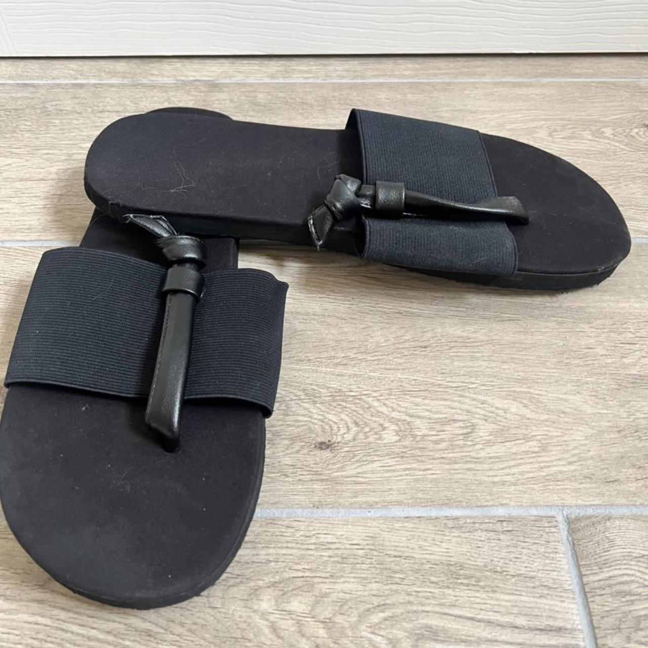 Mens L size flip flops. Have extra from a spa day.... - Depop
