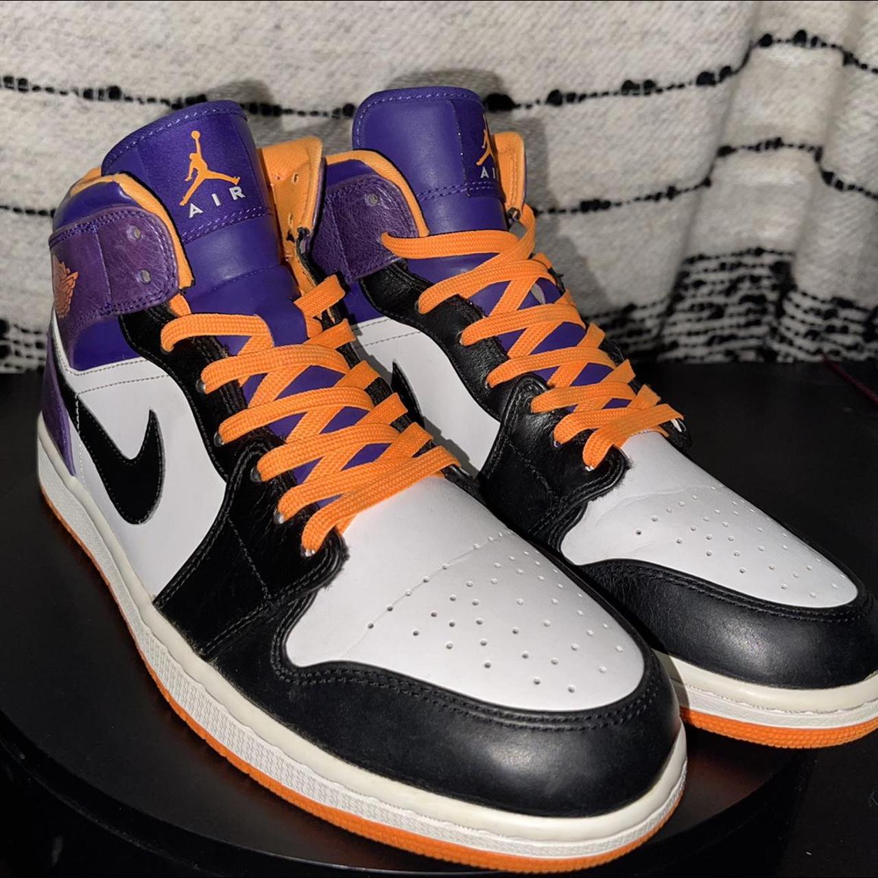 Jordan 1 Mid Phoenix suns Size 11 Used. Great