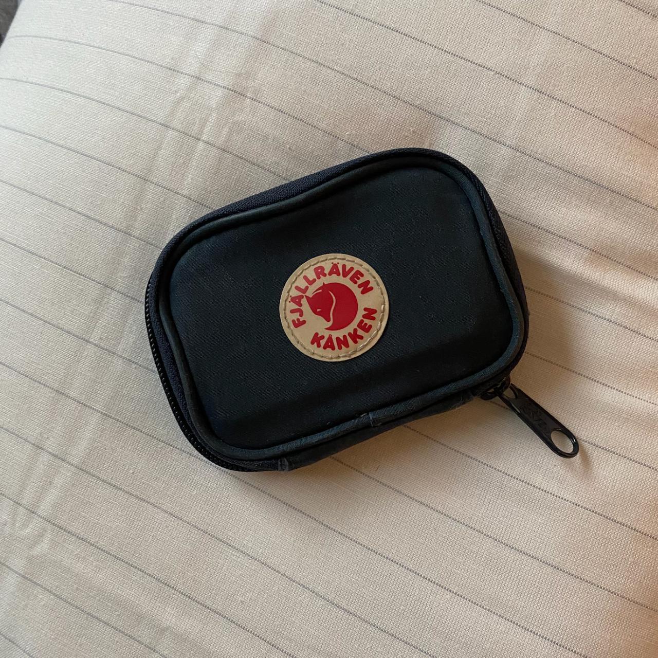 Fjällräven KÅNKEN // Fjallraven Kanken CARD... - Depop