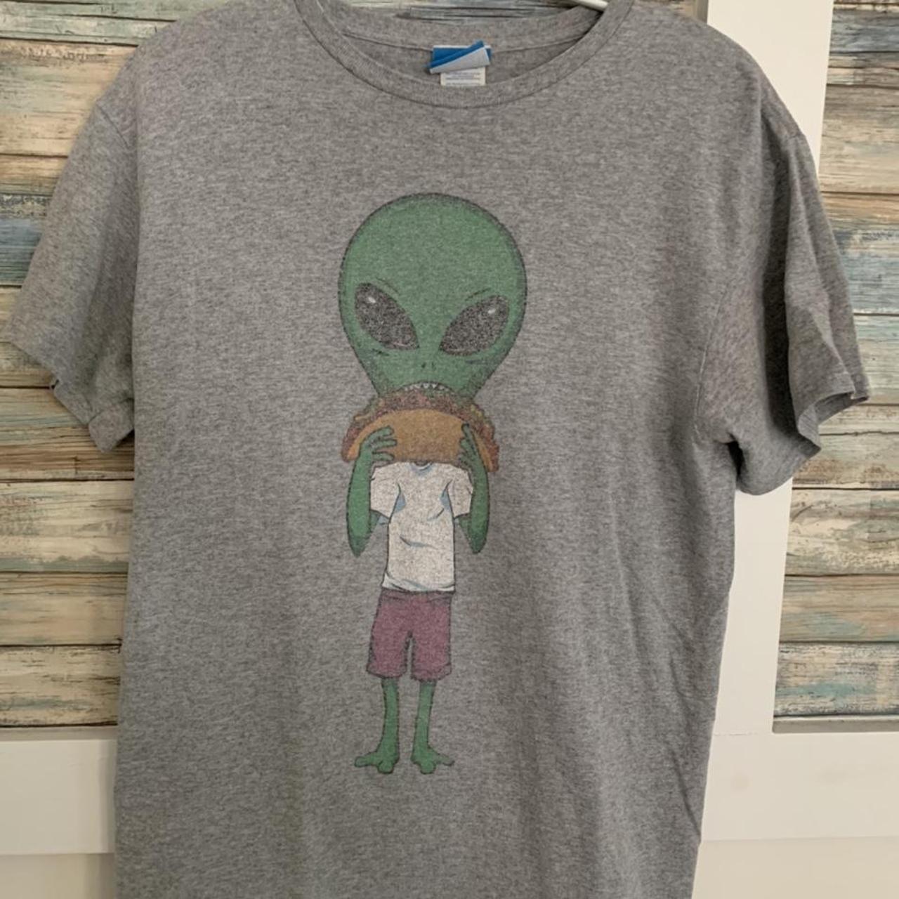 Product Image 1 - Vintage Alien t shirt 

Feel